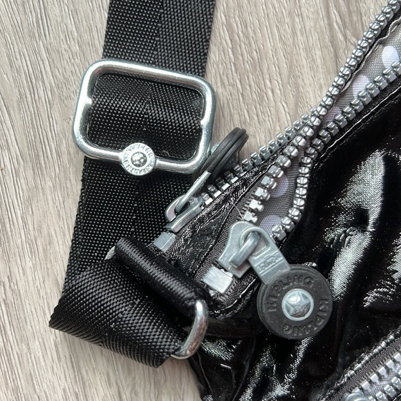 Kipling Crossbody - Picture 4 of 8